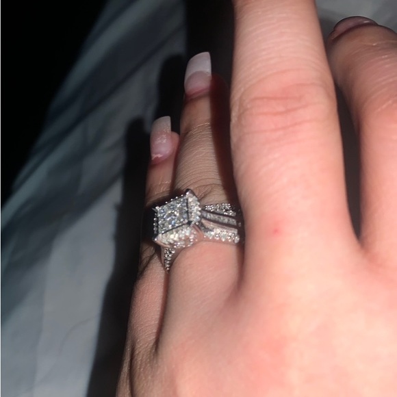 Zales bridal engagement ring - Picture 4 of 5